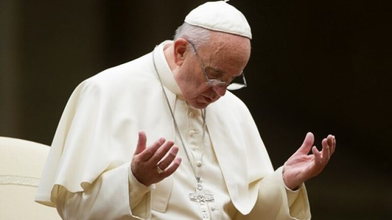 Papa Francesku: Të përbashkohen shtetet, kombet, fetë, kontinentet, njerëzit për t’i dalë mbanë kësaj të keqe të madhe botërore