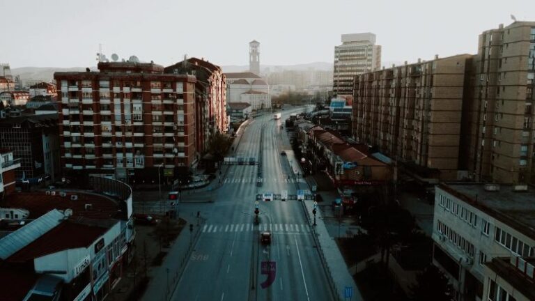 Koronavirusi, Prishtina futet në karantinë