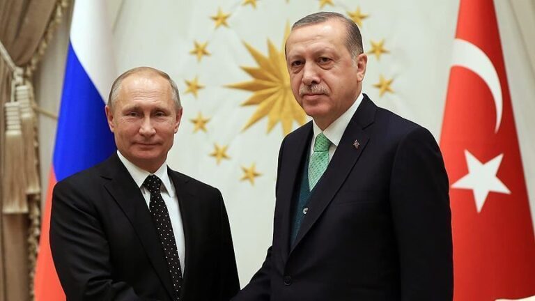 Erdogan bisedë telefonike me Putin, theksohet bashkëpunimi në luftën ndaj Covid-19