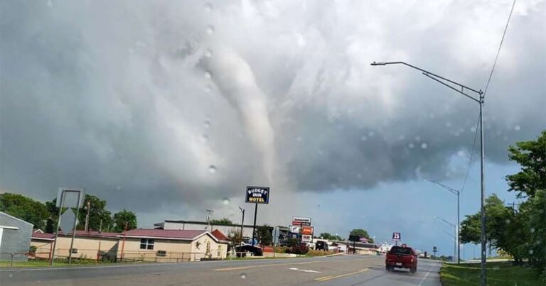 SHBA goditet nga tornadot, së paku 7 të vdekur, dhjetëra të plagosur