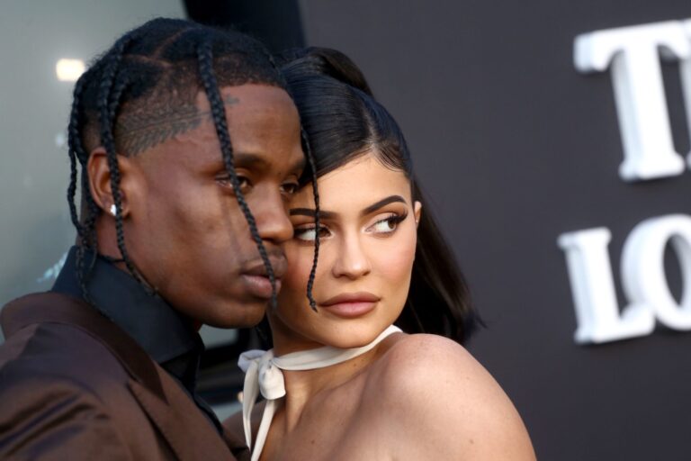 Travis Scott dhe Kylie Jenner janë bashkë në karantinë?!