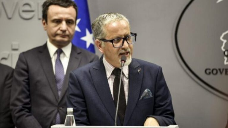 Qeveria e Kosovës miraton kërkesën e MSh-së për transferimin e 820 mijë eurove për të luftuar pandeminë e COVID-19