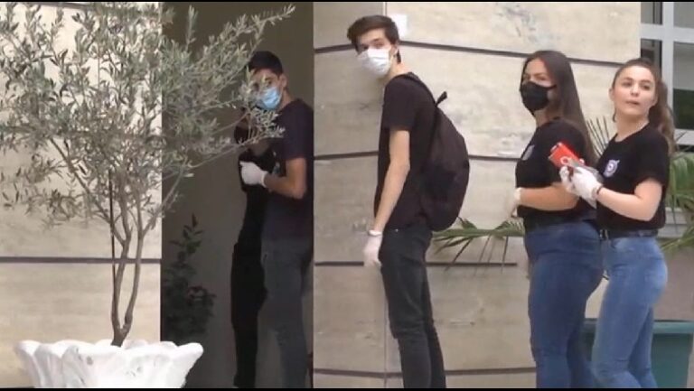 Kishin temperaturë, 7 maturantë nuk lejohen të hyjnë në shkollë