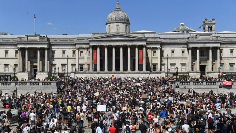 Pas Amerikës, e gjithë Londra në protestë