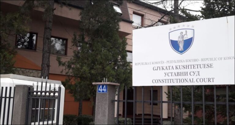 Reagon SHBA: Liderët ë zbatojnë vendimin e Kushtetueses, punoni për një tranzicion të rregullt