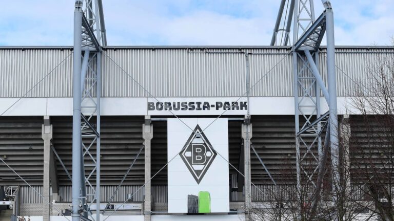 Dy raste të reja me koronavirus në skuadrën e Moenchengladbach