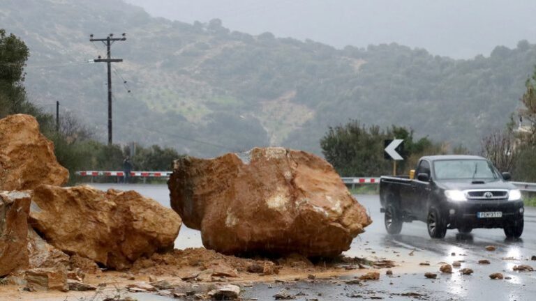 FOTO/ Tërmeti në Kretë shkakton mini “tsunami” në Chrysi dhe Arvi