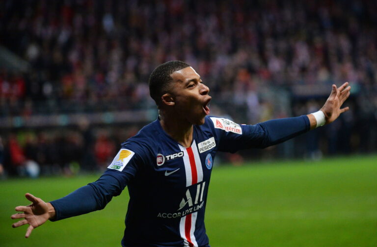 Mbappe bën gati rinovimin me PSG, por me klauzolë largimi