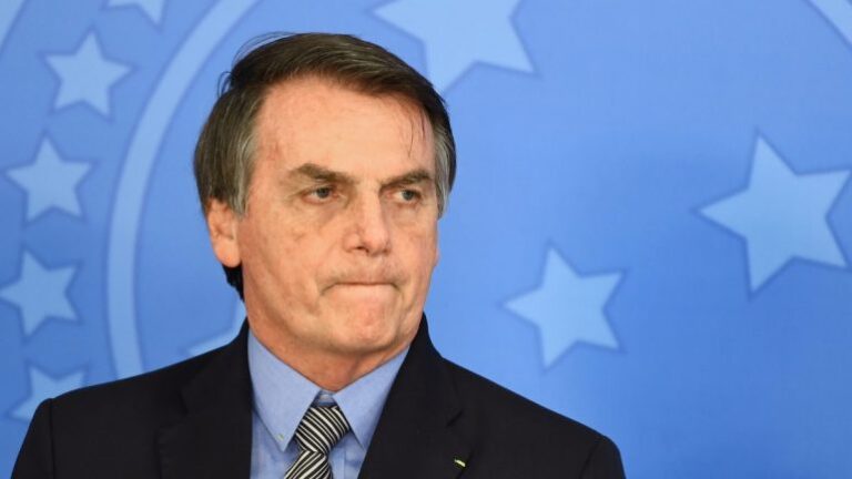 Presidenti i Brazilit refuzon të tregojë rezultatet e testit të Covid-19