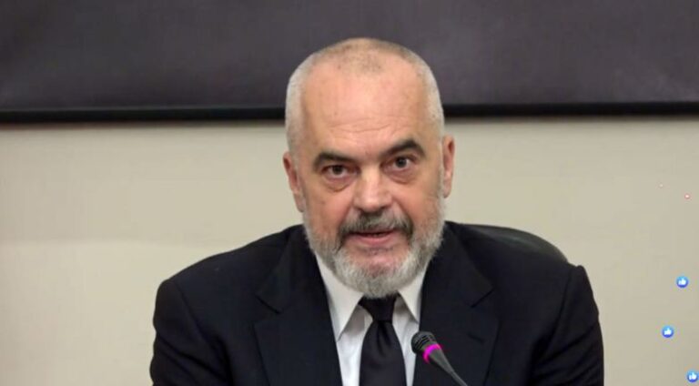 Rama “merr” planin e Bashës, heq taksat e naftës për fermerët