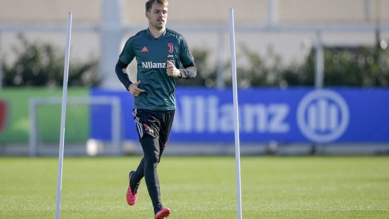 Ramsey, futbollisti i parë që nis stërvitjet te Juventusi