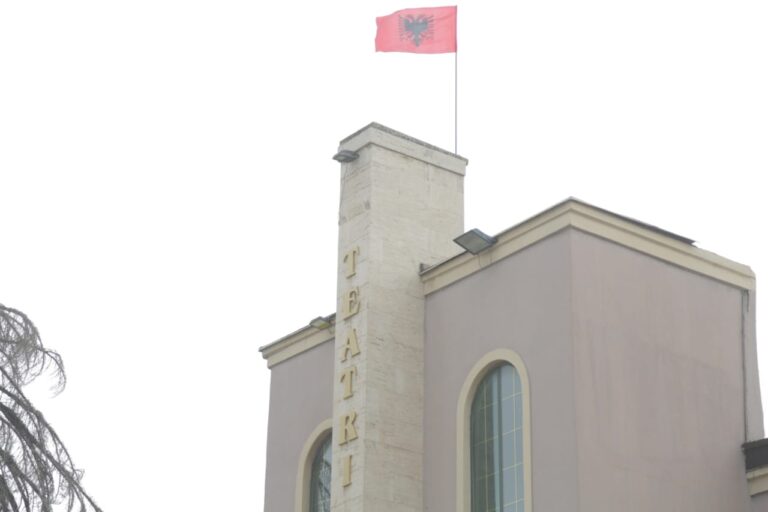 Kalimi i pronësisë së Teatrit Kombëtar tek Bashkia, Avokati i Popullit nis shqyrtimin e ankesës së “Aleancës për Mbrojtjen e Teatrit”