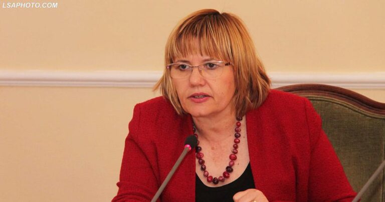 Dhuna ndaj gazetarëve, deputetja e PS: Mos prisni që policët të njohin çdo gazetar