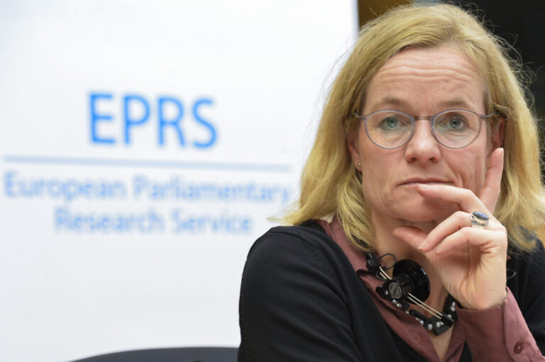 Von Cramon i dorëzon Parlamentit Evropian draft-raportin për Kosovën, në lidhje me anëtarësimin në BE
