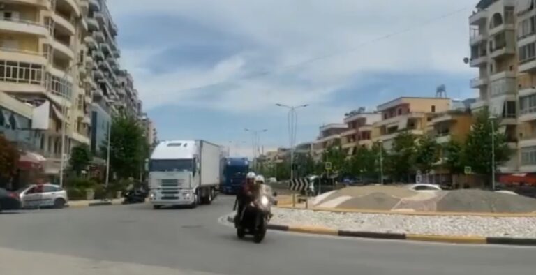 PD Vlorë mbështet protestën e kamionistëve: A po vuan Vlora interesat e monopoleve të miqve të Ramës?