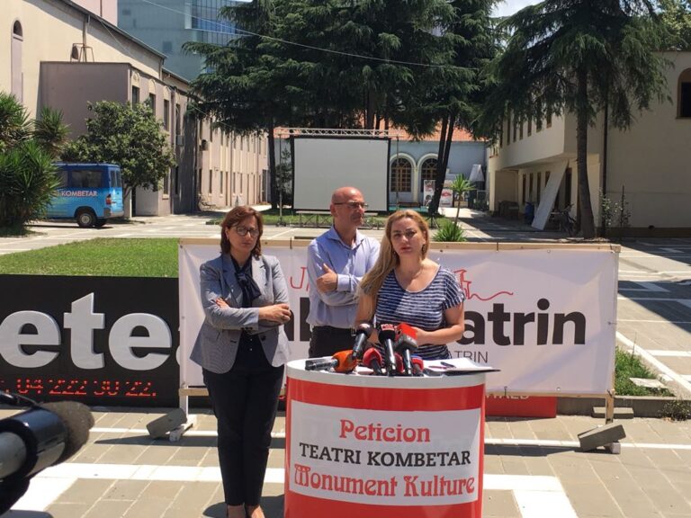 Teatri Kombëtar/Vokshi: Pasuri kombëtare, jo ti shërbejë pastrimit të parave të pista
