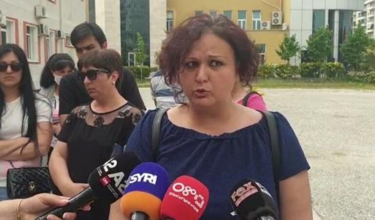 Protestuan për pagën e luftës, pushohen nga puna 20 punonjës të fasonerisë