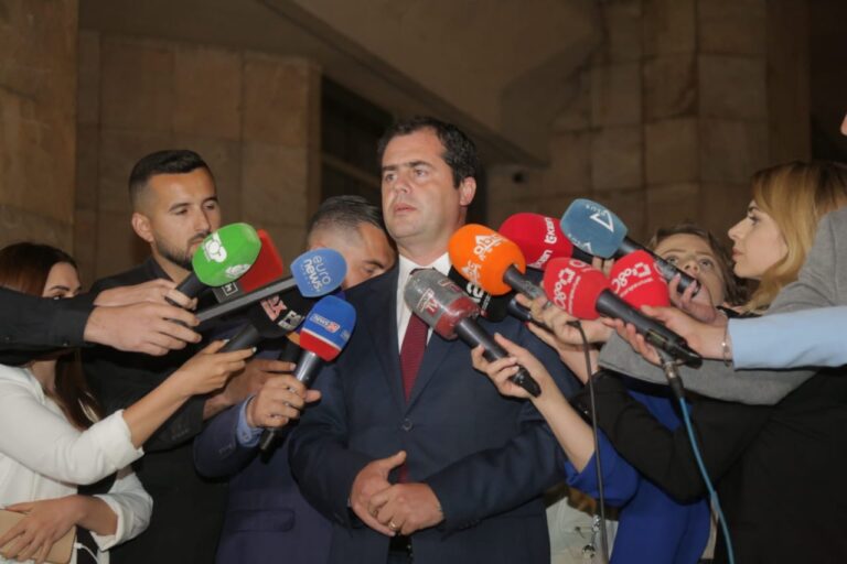 Oerd Bylykbashi: Mazhoranca nuk pranon identifikimin elektronik të zgjedhësve, synojnë manipulimin e votës