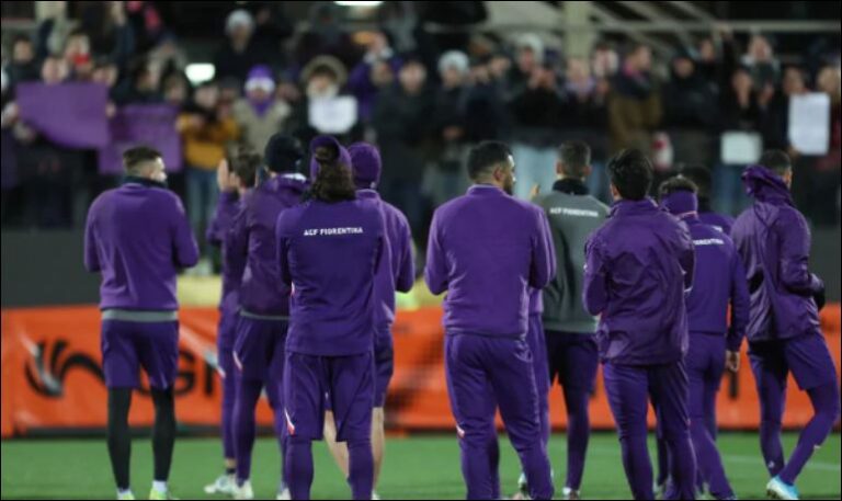 Koronavirusi godet Fiorentinën, 6 raste pozitive pas testeve të djeshme! Tronditen shpresat për rifillimin e Serie A