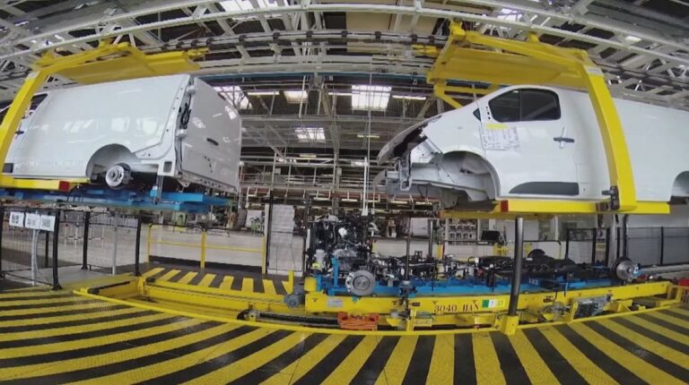 Franca harton planin në ndihmë të industrisë së makinave që punëson 400 mijë veta