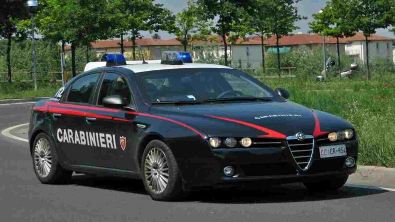 ITALI/ 17-vjeçarja hakmerret me ish të dashurin, i çon 4 djem në shtëpi