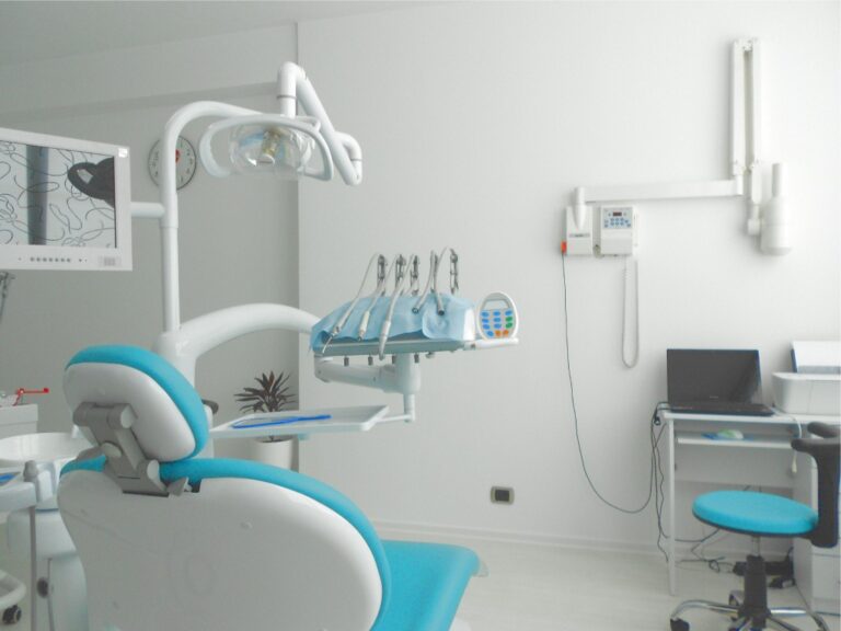 Stomatologia: Veshjet mbrojtëse kanë kosto, do rrisim çmimet