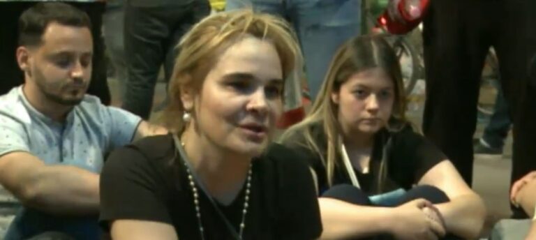 Monika Kryemadhi përlotet për Neritan Liçajn: Dinjitet të jashtëzakonshëm, ecte drejt por me kokën poshtë