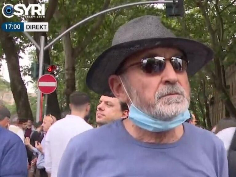 Protesta/ Lubonja: Kjo është bandë kriminale që duhet shporrur