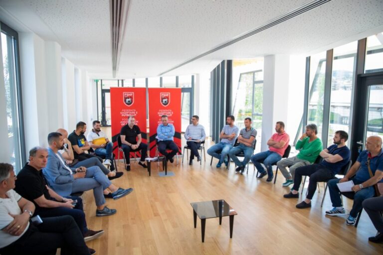 FSHF seminar me zyrtarët e ndeshjeve për zbatimin e protokollit mjekësor