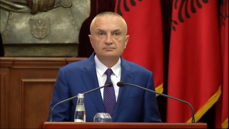 Presidenti Meta pro hapjes 100% të listave: Koha që shqiptarët të zgjedhin!