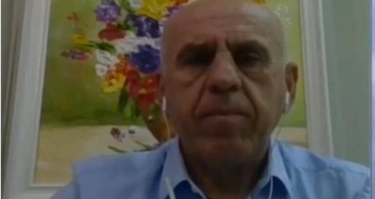 Studentët me maskë kur të kthehen në auditor: Pipero tregon pse nuk duhet mbajtur në rrugë