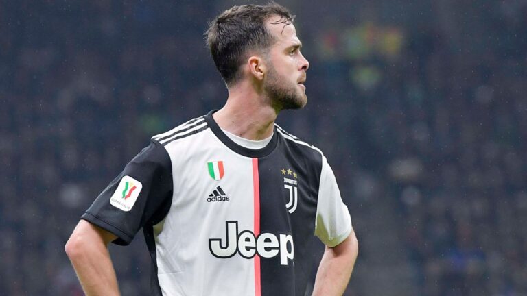 Pjanic shpërthen në lot gjatë festës për kalimin te Barcelona
