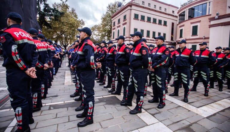 Epopeja e uniformave të Policisë 2017-2020/ Tenderi u anullua dy herë, ofertat nuk përputheshin me kriteret
