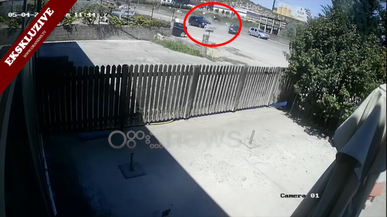 Dalin pamjet e frikshme të aksidentit në Vorë, polici fluturon disa metra në ajër