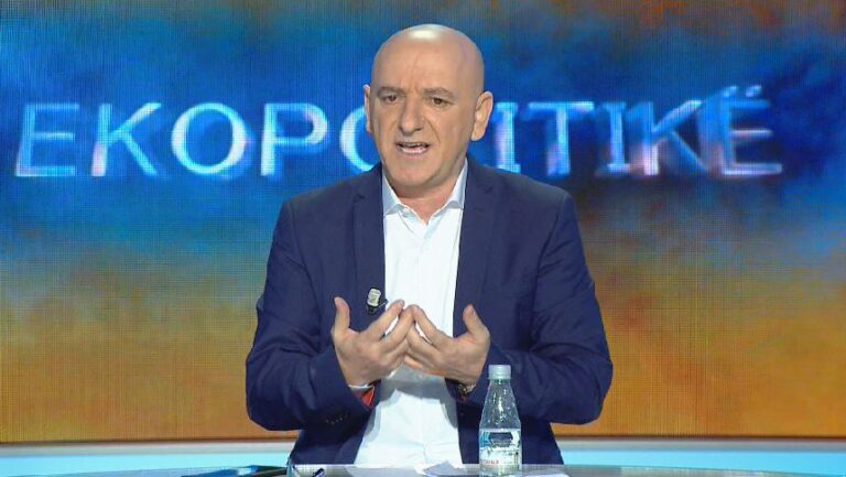 Bejko: Rama shembi teatrin, por edhe demokracinë, Kushtetutën dhe Republikën