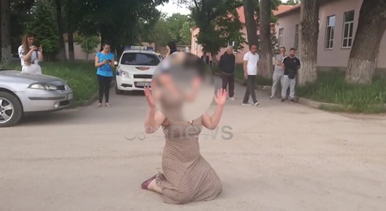 Dhimbje dhe lot, momenti kur familjarët konfirmojnë në morg mbytjen e djalit të tyre