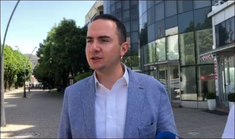 ”Topi brenda portës së Ramës”, Salianji: Po luan cirk me veten, ndryshimi i sistemit pa garantuar votën e lirë do ishte zhgënjim