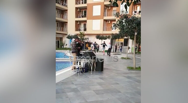Muzikë dhe “Rama ik”! Argëtimi në karantinën e të riatdhesuarve në Shëngjin