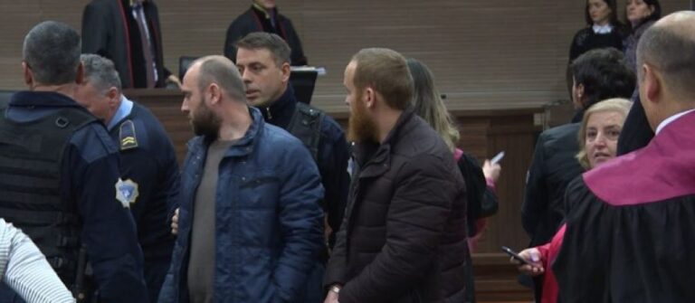 Sulmi terrorist? Fitojnë pafajësinë 4 të arrestuarit