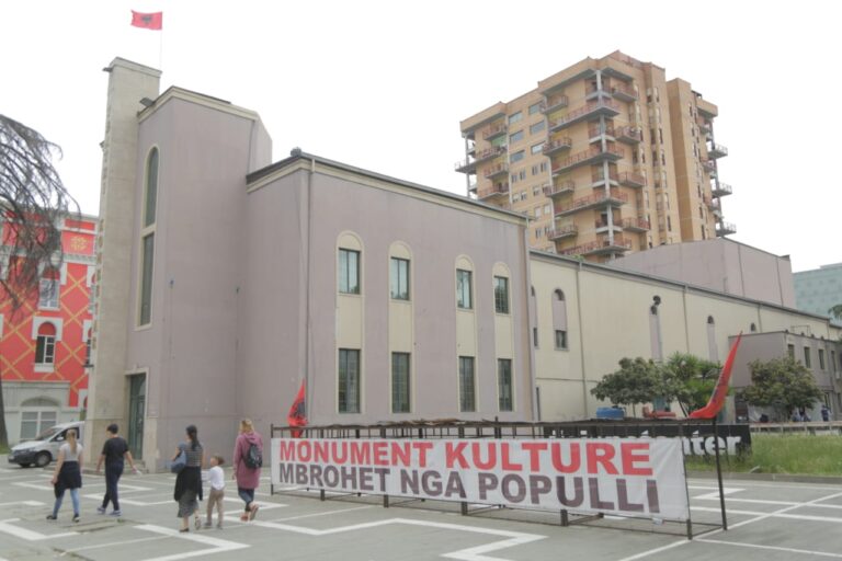 Teatri/ KLSH letër Veliajt: Të pezullohen veprimet, derisa të vendos Kushtetusja