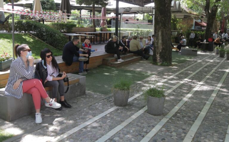 Sot hapen edhe lokalet, lejohen stërvitjet sportive, mbi 2 të ftuar në studiot televizive!