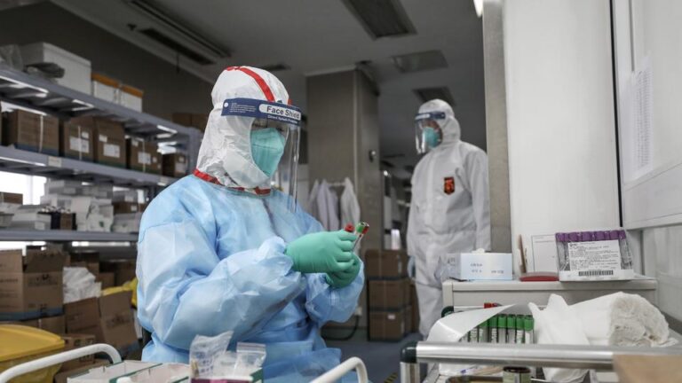 Historia e çuditshme e 43-vjeçarit me koronavirus. 115 ditë në spital, pozitiv në 28 tamponë