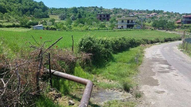 Naftë në vend të ujit, dëme nga mungesa