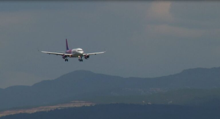‘Wizz Air’ krijon bazën e re të avionëve në Tiranë