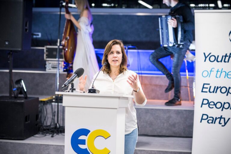 Shembja e Teatrit/ YEPP, forumi rinor i EPP: Dënojmë politikën shtypëse, lironi të arrestuarit