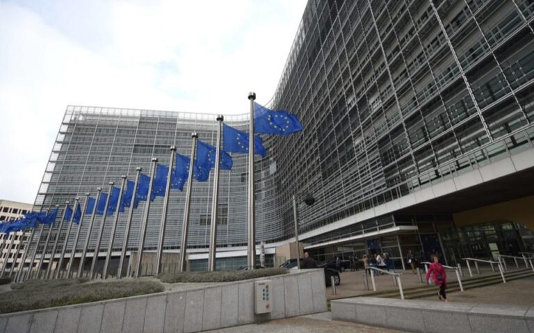Këtë të hënë Komisioni Europian shqyrton çështjet me Shqipërinë, shqetësim dhe Teatri Kombëtar