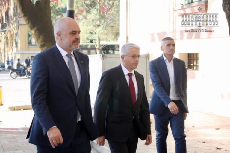 Lleshaj jep dorëheqjen, Rama: Faleminderit për punën