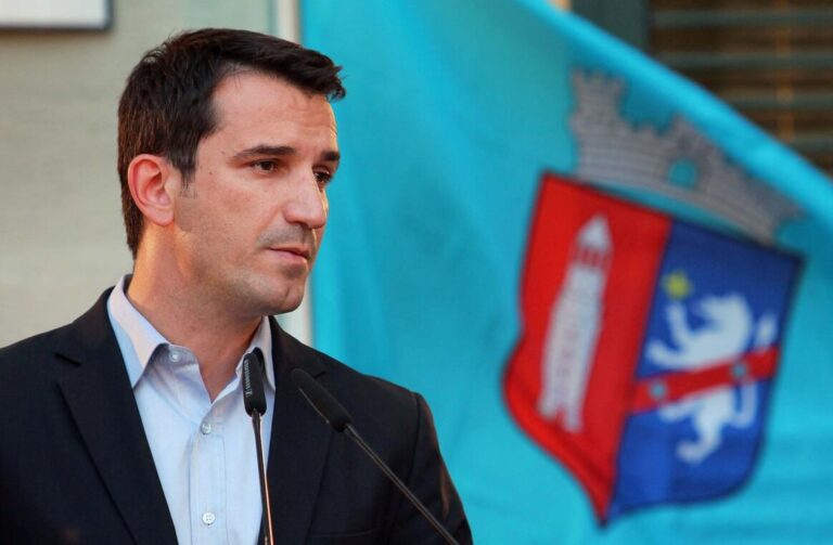 Dëgjesa e dytë me ekspertët për pallatet e dëmtuara nga tërmeti, Veliaj: Investime moderne në lagjet e reja 