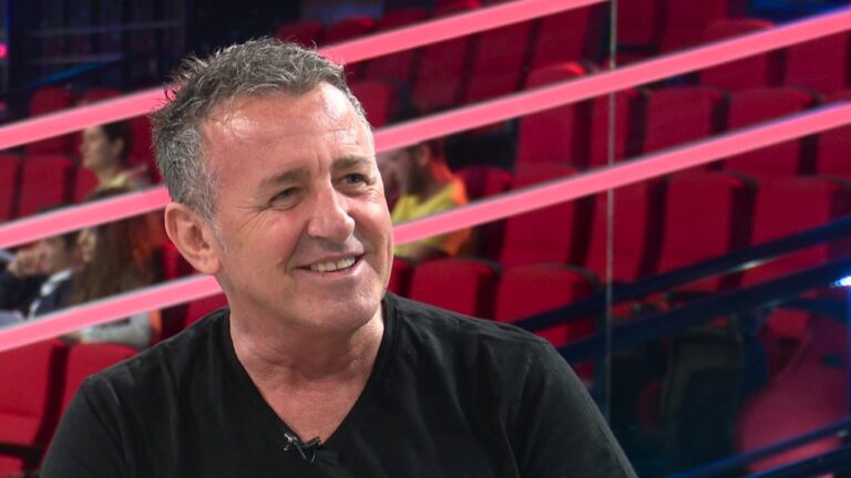 Flet i madhi i skenës shqiptare, Agron Llakaj: Po shikoj një projekt tjetër, por jo “Portokalli”
