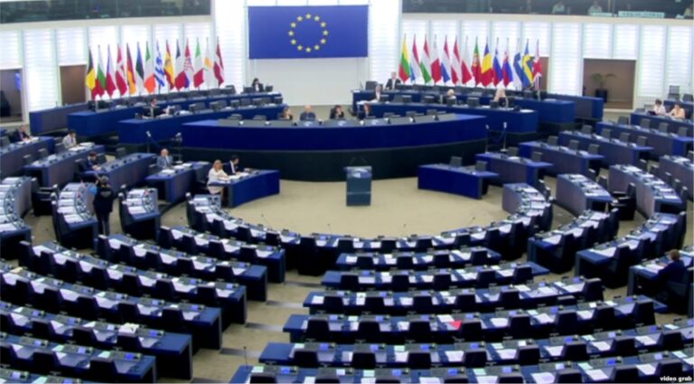 Video editorial i “Koha Jonë”: Rezoluta e BE, më e pakta qeveria të dorëhiqet